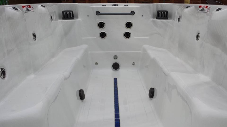 Плавательный спа-бассейн с противотоком Vita Spa Swim Spa XB 4