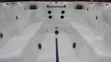 Плавательный спа-бассейн с противотоком Vita Spa Swim Spa XB 4