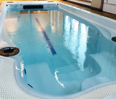 Плавательный спа-бассейн с противотоком JNJ SPAS Swim Pro I Endless Pool